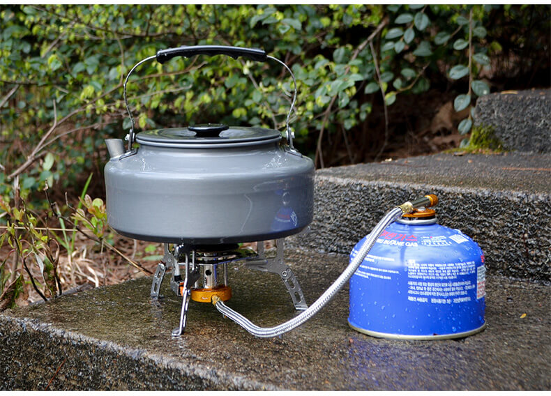 outdoor stove connecting with butane cylinder